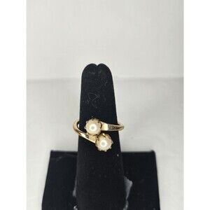 Sarah Coventry Vintage Gold Tone Ring with Faux Pearls Size 6 Wear Inside